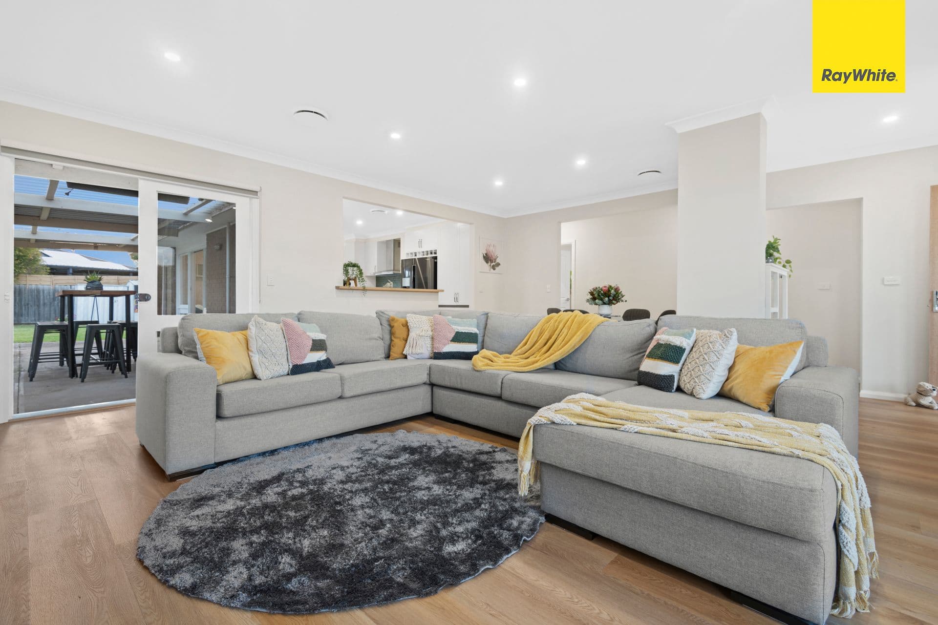 35 Tarella Drive, Keilor Downs VIC 3038, Keilor Downs - Thumbnail 3