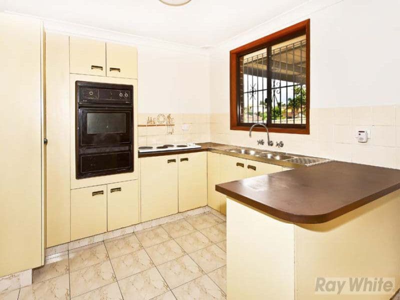 14 Angle Vale Road, EDENSOR PARK NSW 2176, Edensor Park - Thumbnail 4