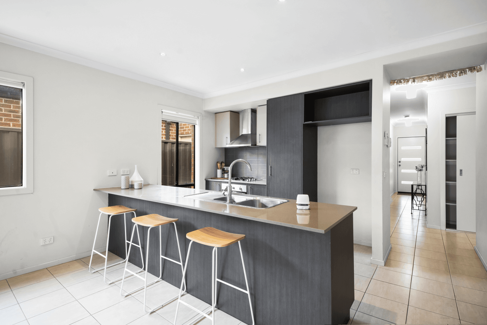 14 Landmark Crescent, MANOR LAKES VIC 3024, Manor Lakes - Thumbnail 4