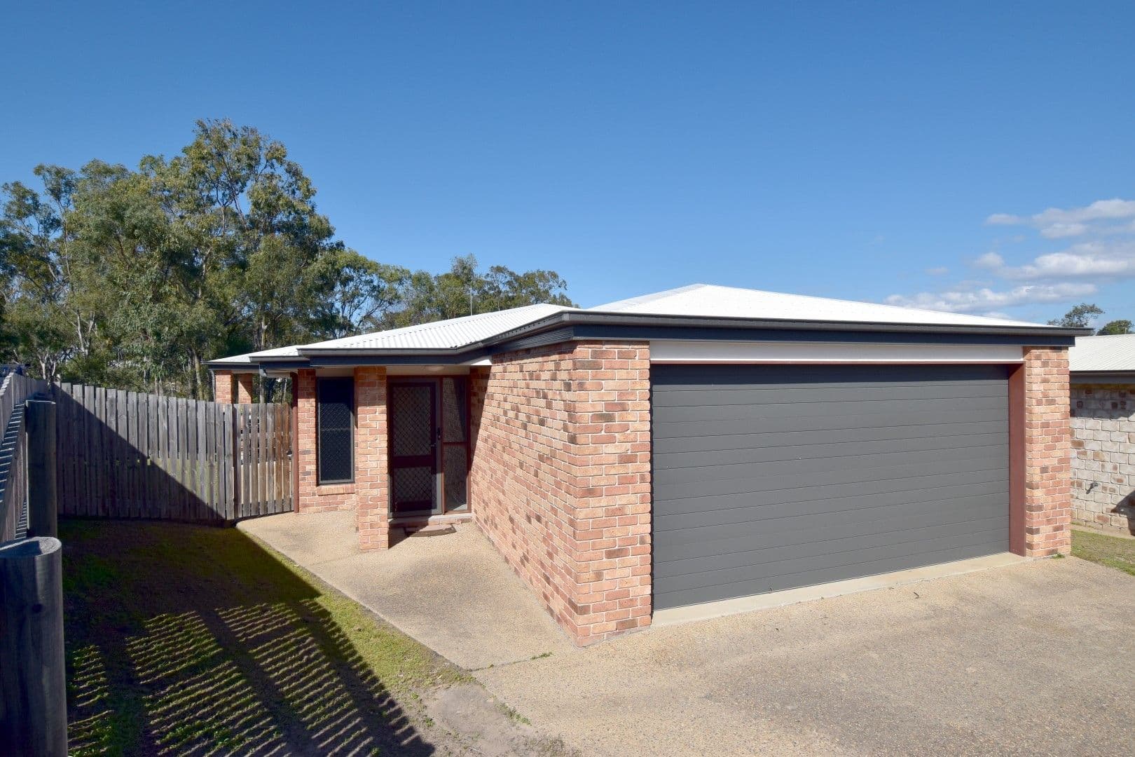 23 Skyline Drive, New Auckland QLD 4680, New Auckland - Image 1