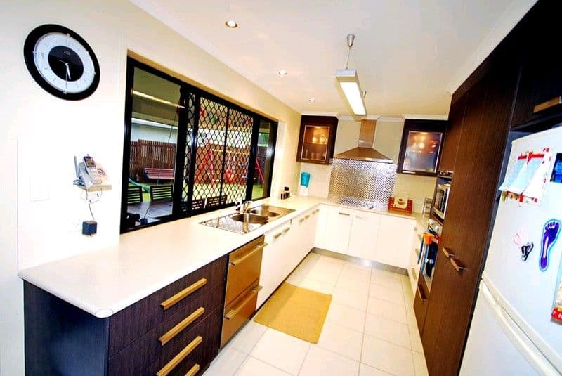 2 Lakeside Drive, YEPPOON QLD 4703, Yeppoon - Thumbnail 2