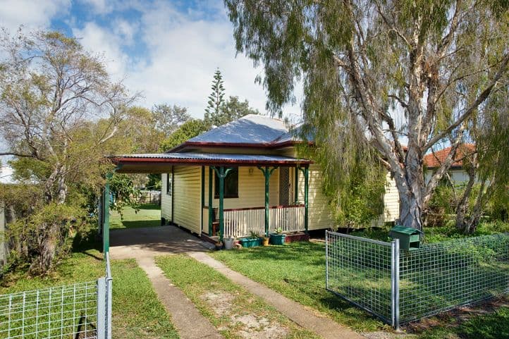 10 Sturgeon Street, REDCLIFFE QLD 4020, Redcliffe - Image 1