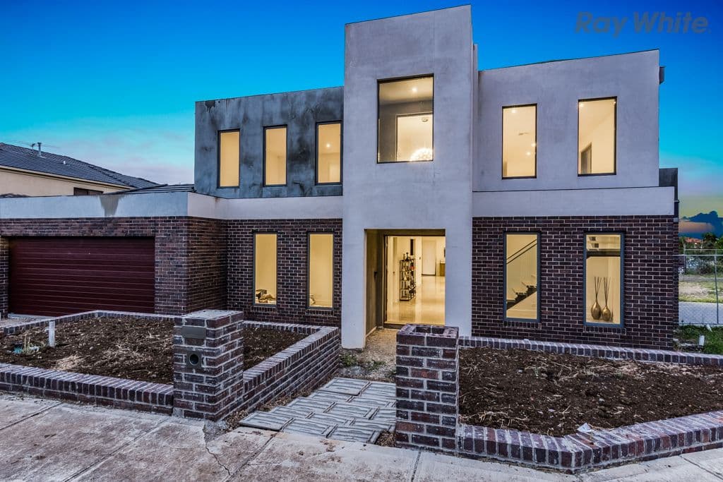 8 Wendover Crescent, Hillside VIC 3037, Hillside - Image 1