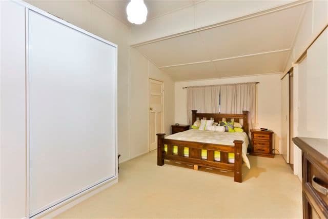 16 Gatfield Street, NEWTOWN QLD 4350, Newtown - Thumbnail 6