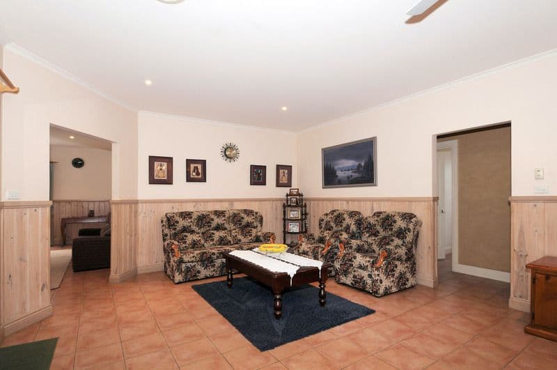 8 Windsor Grange Court, SKYE VIC 3977, Skye - Thumbnail 7