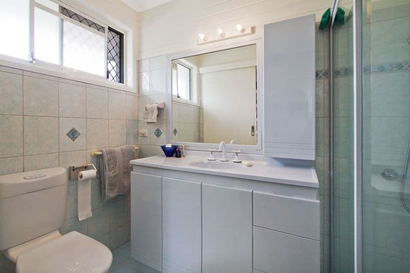 72 Melaleuca Drive, PALM BEACH QLD 4221, Palm Beach - Thumbnail 6