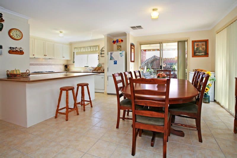 3 Manikato Court, ST ALBANS PARK VIC 3219, St Albans Park - Thumbnail 6