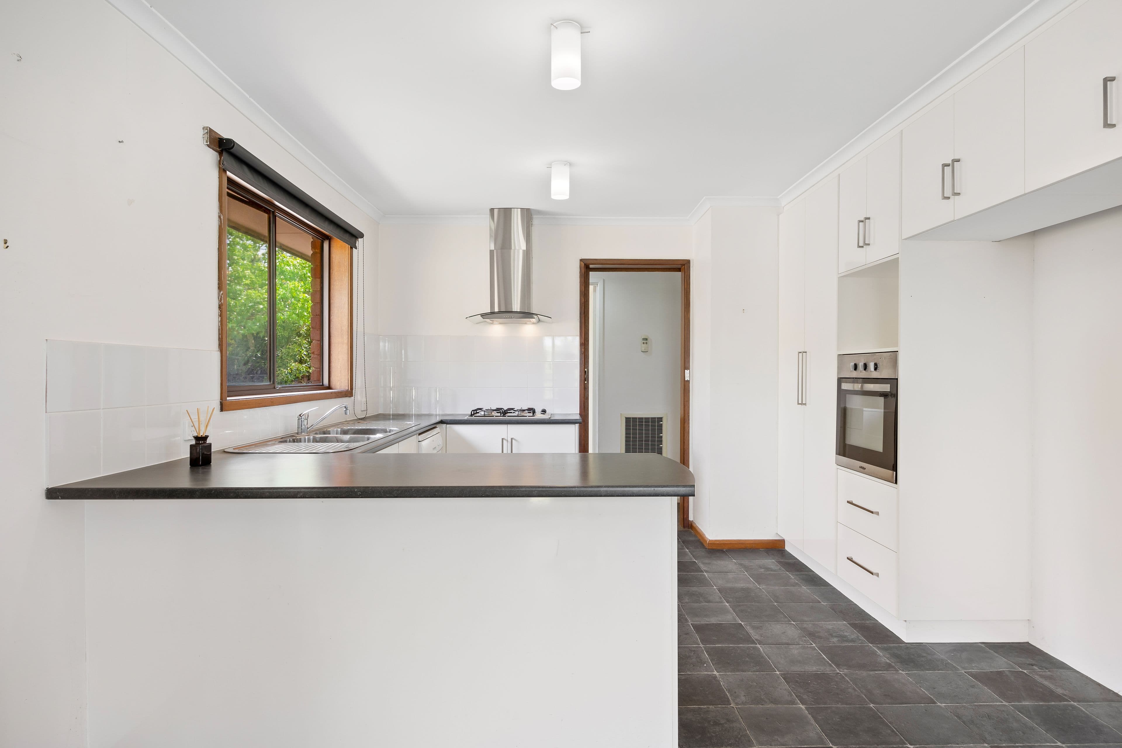 3 Kiwa Street, Wendouree VIC 3355, Wendouree - Thumbnail 4