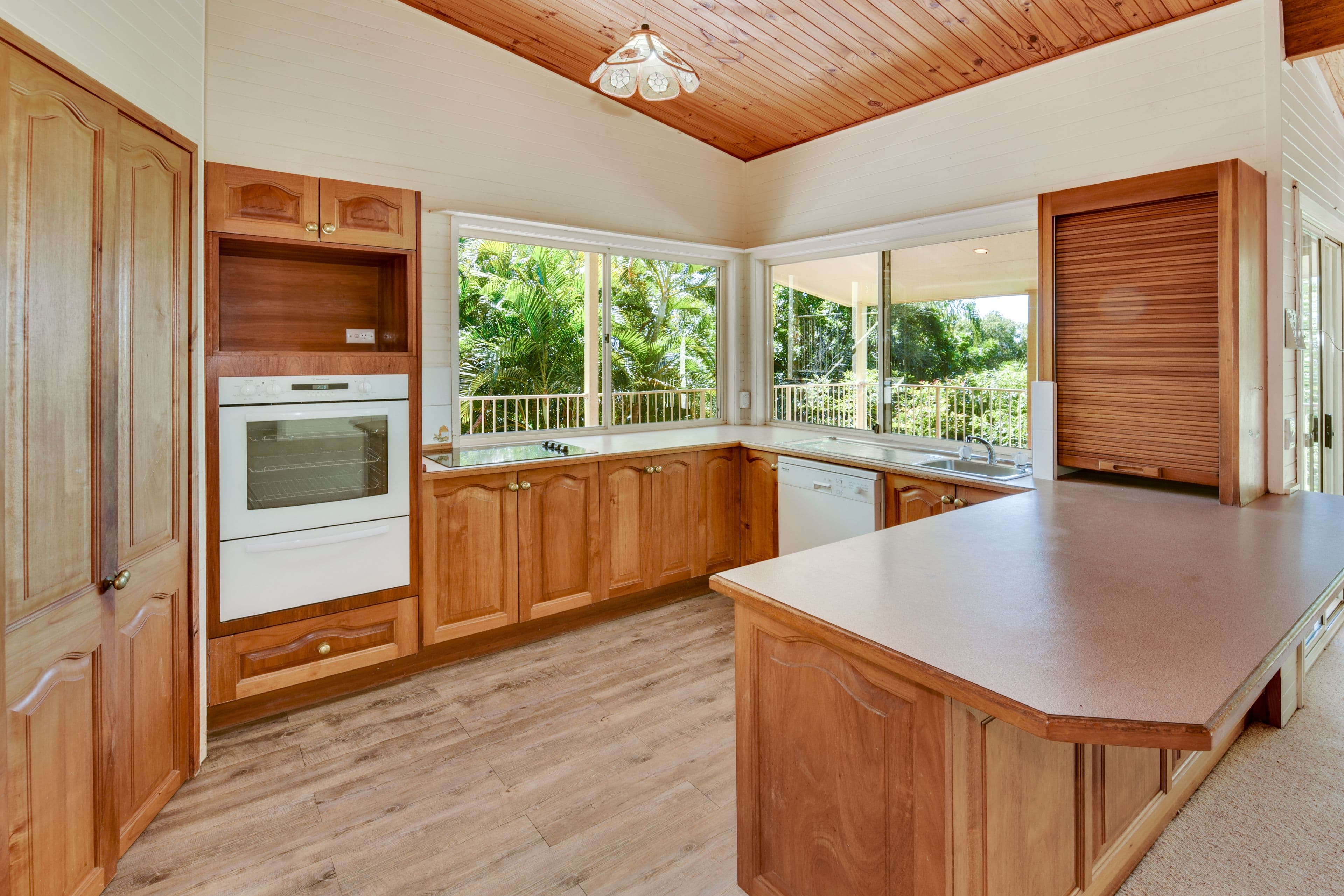 202 Aspinall Street, KANGAROO FLAT VIC 3555, Kangaroo Flat - Thumbnail 2
