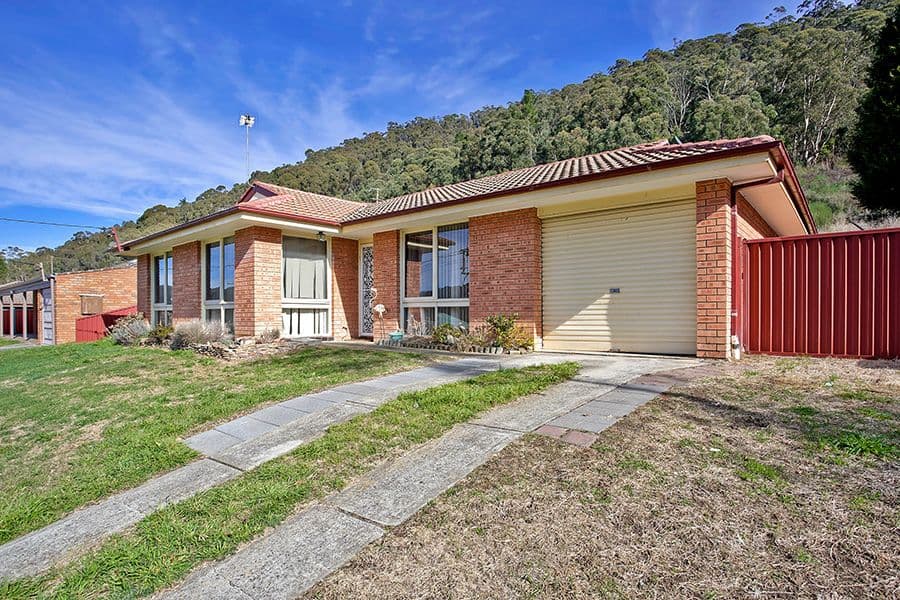 126 Macauley Street, Lithgow NSW 2790, Lithgow - Image 1