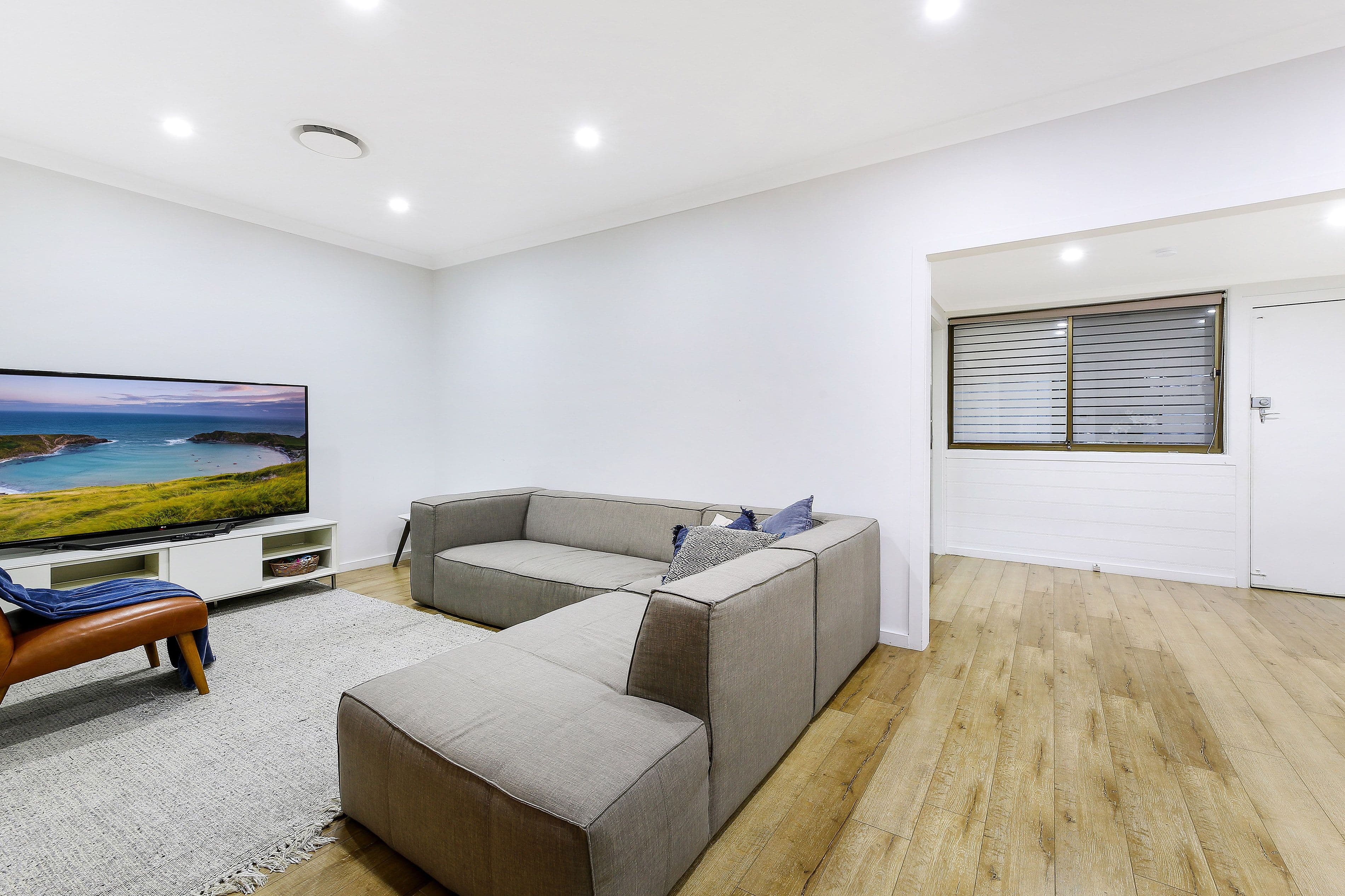 54 Beale Street, Georges Hall NSW 2198, Georges Hall - Thumbnail 2