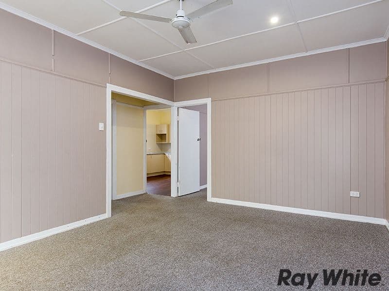 31 Arundal Street, Brighton QLD 4017, Brighton - Thumbnail 5