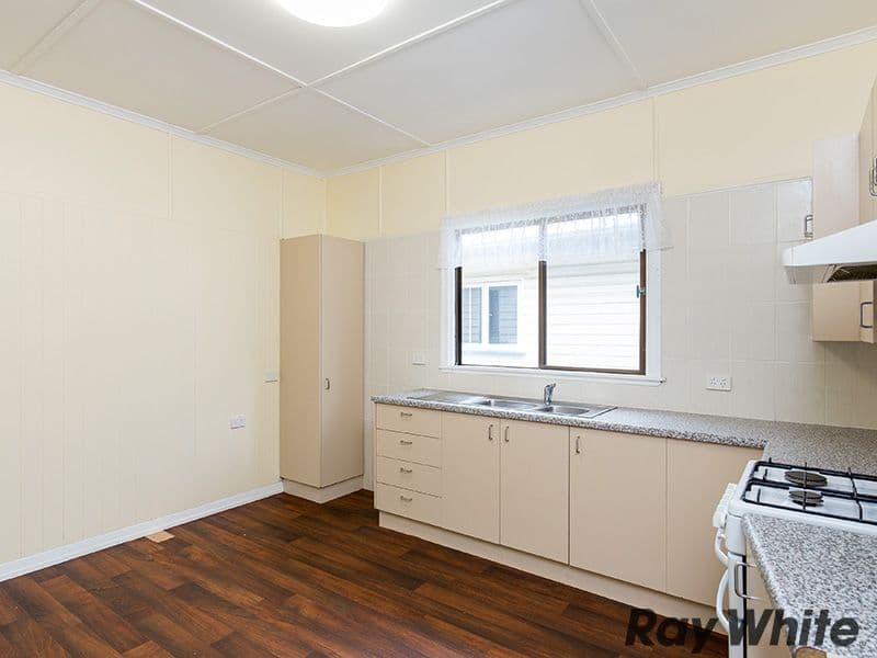 31 Arundal Street, Brighton QLD 4017, Brighton - Thumbnail 8
