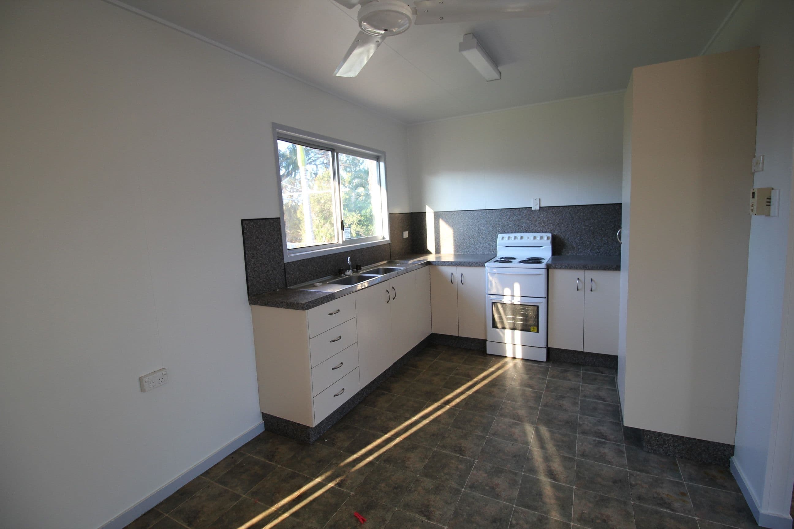 14 Morehead Street, Ingham QLD 4850, Ingham - Thumbnail 2