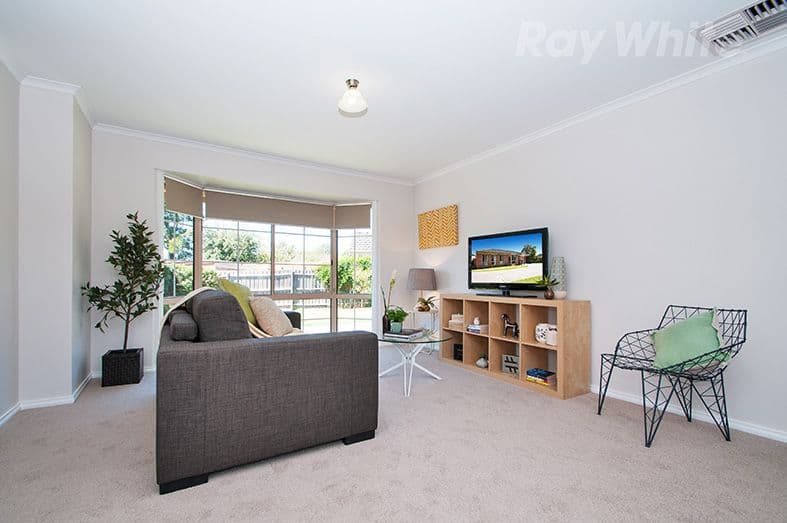21 Leigh Road, Croydon VIC 3136, Croydon - Thumbnail 4