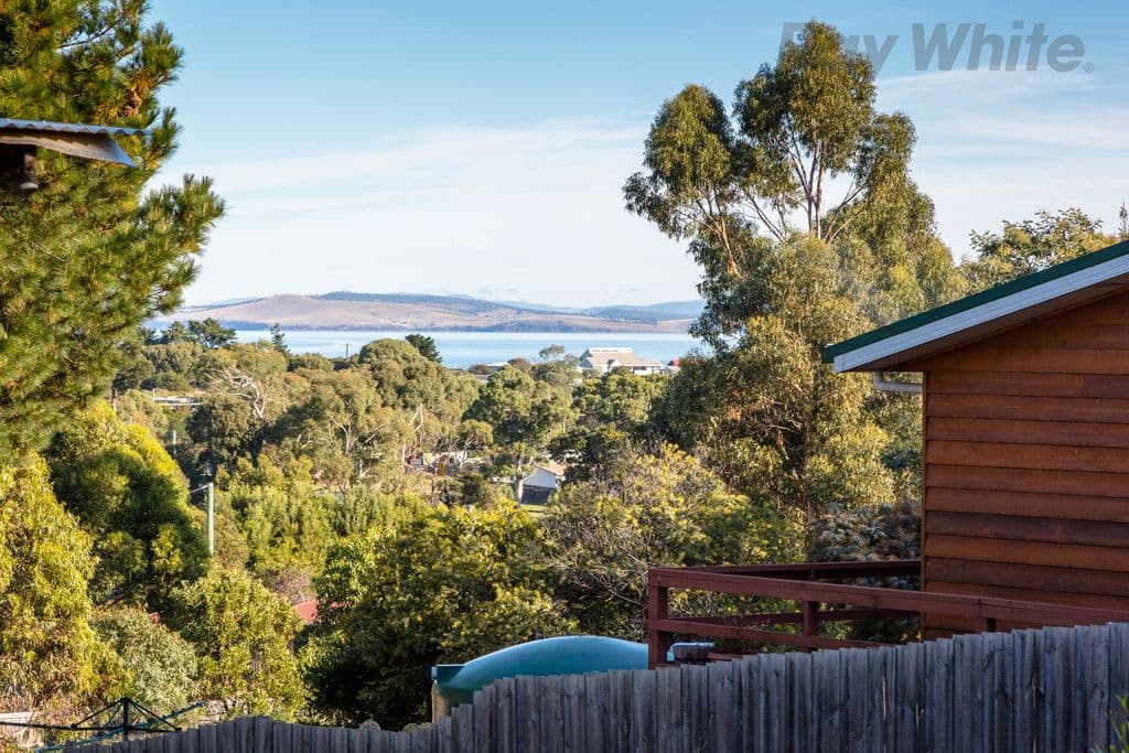 8 Meethenar Street, Carlton TAS 7173, Carlton - Thumbnail 2