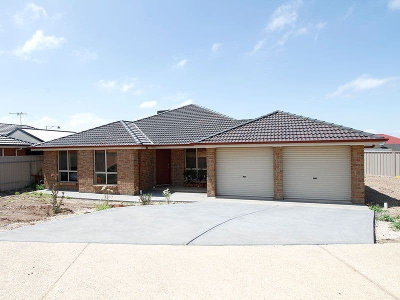 18  Hertford Place, NOARLUNGA DOWNS SA 5168, Noarlunga Downs - Image 1
