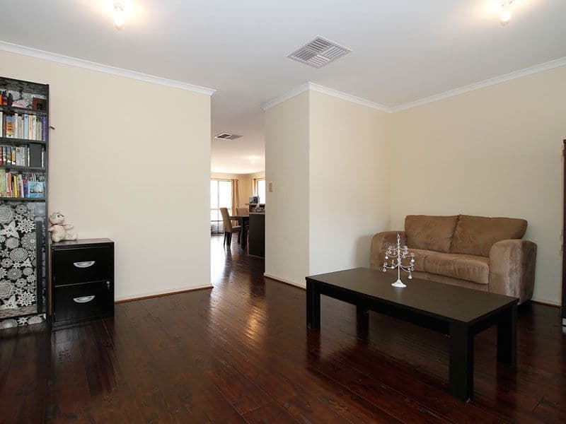 18  Hertford Place, NOARLUNGA DOWNS SA 5168, Noarlunga Downs - Thumbnail 4