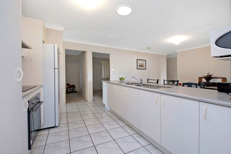 12 Emma Place, DECEPTION BAY QLD 4508, Deception Bay - Thumbnail 2