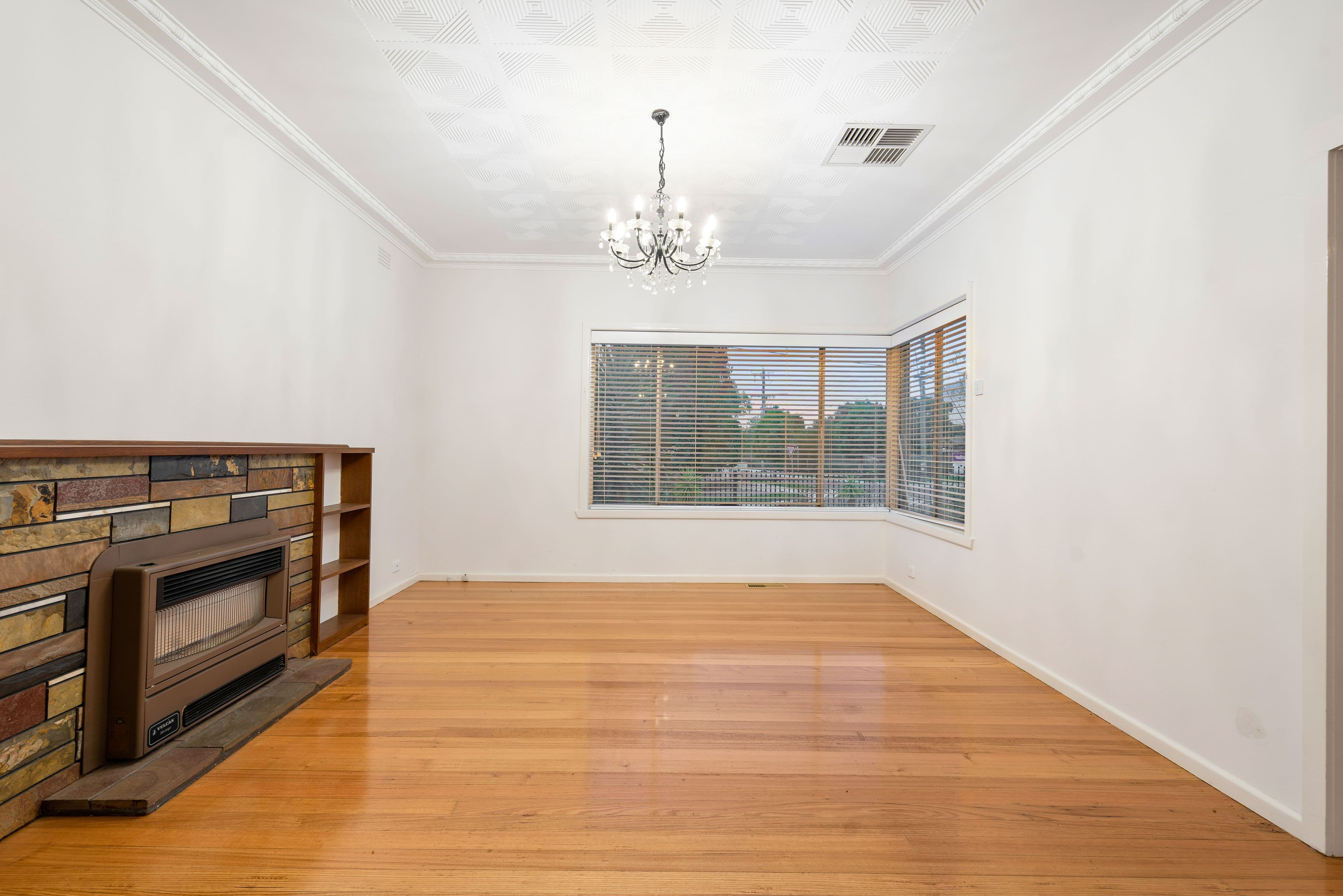 32 Dumfries Street, Deer Park VIC 3023, Deer Park - Thumbnail 5