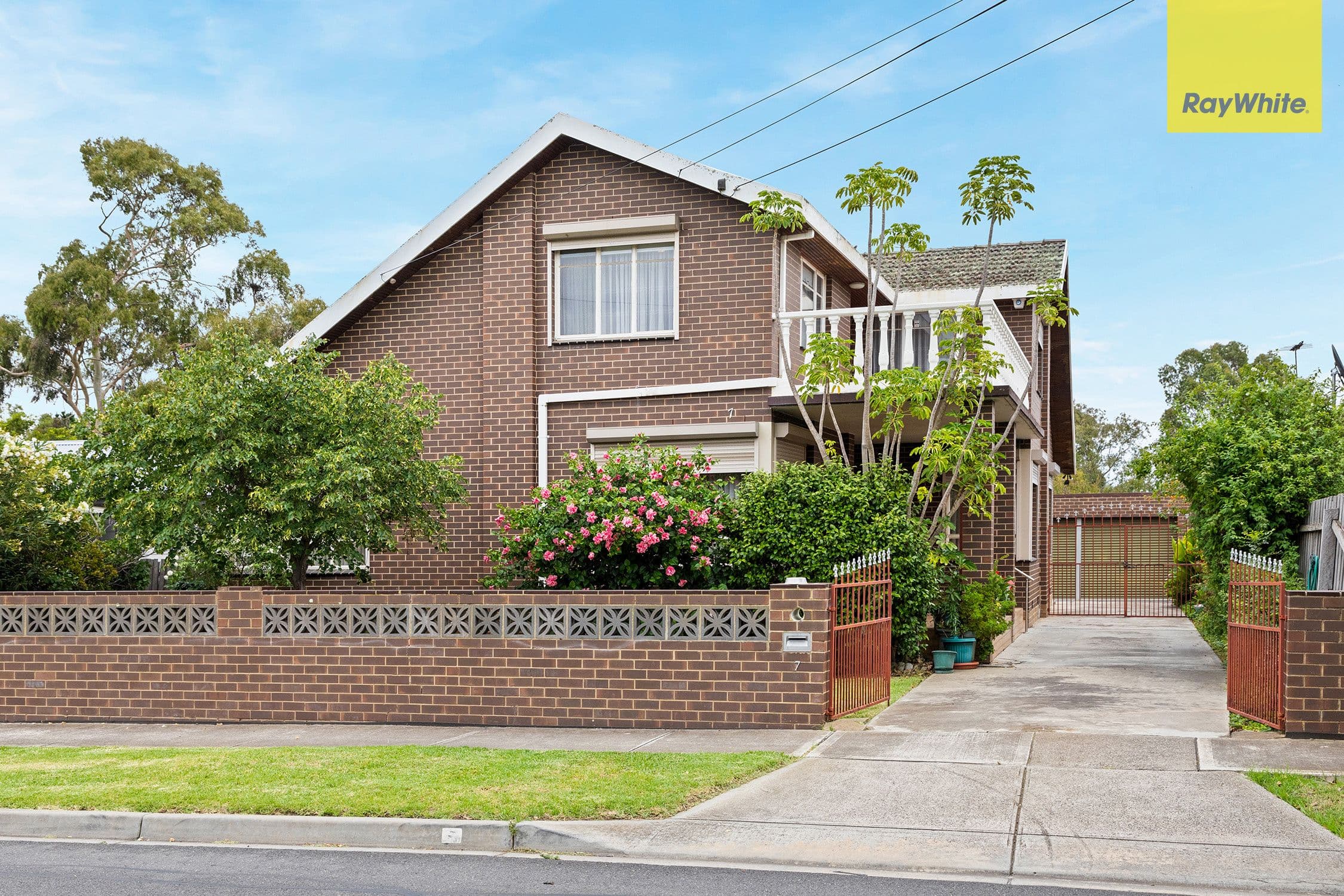 7 Pennell Avenue, St Albans VIC 3021, St Albans - Image 1