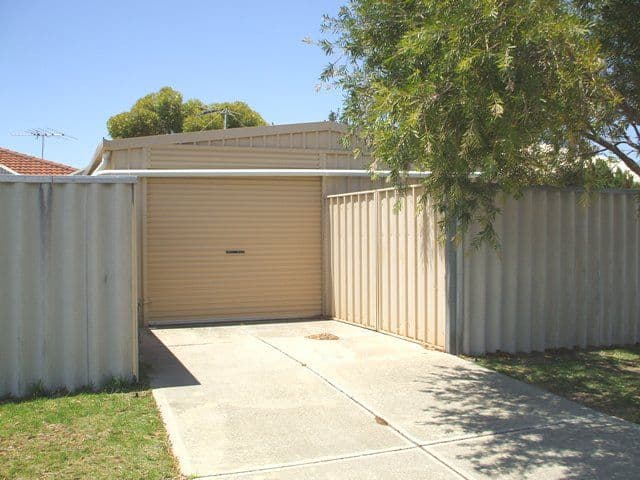 2 Dalaroo Court, COOLOONGUP WA 6168, Cooloongup - Thumbnail 2