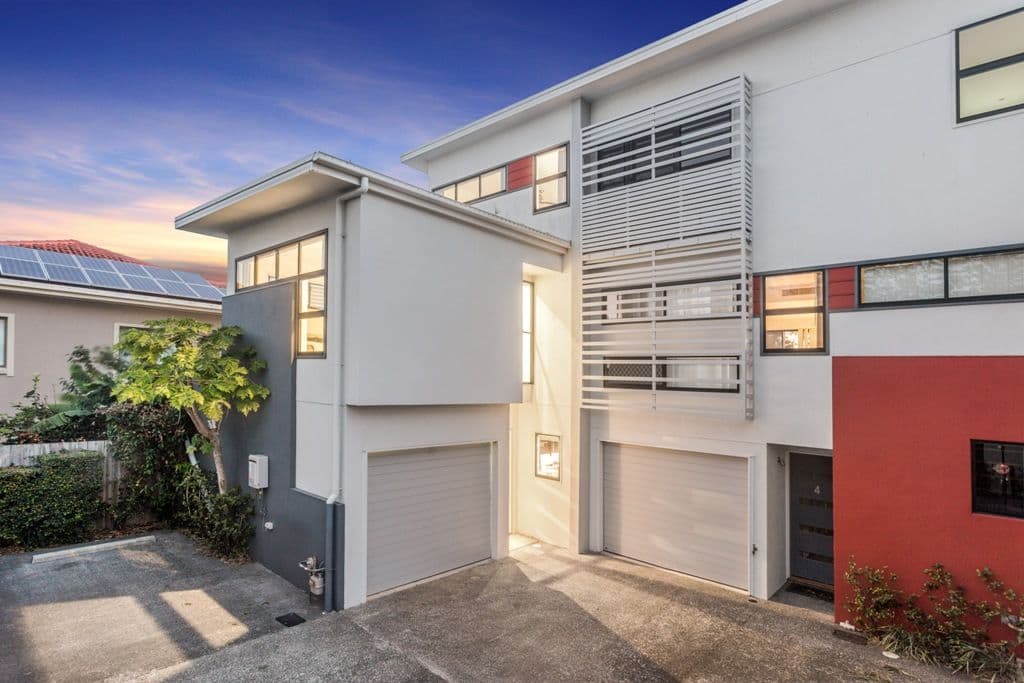 24 Windsor Street, Hamilton QLD 4007, Hamilton - Image 1