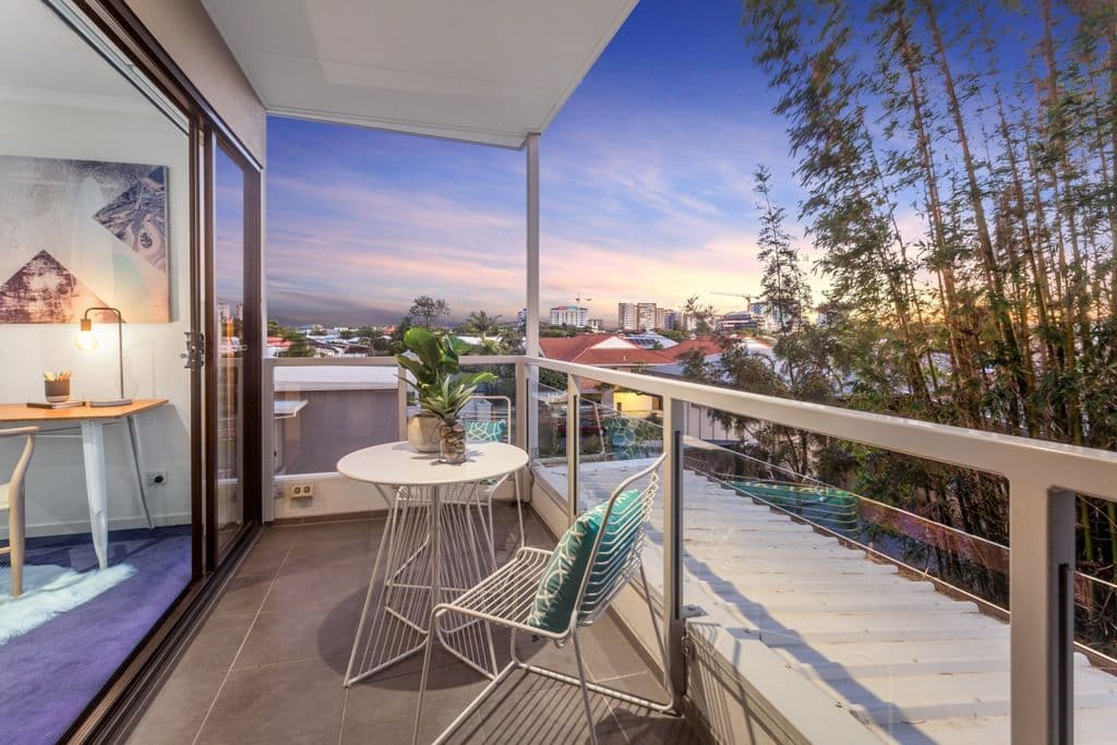 24 Windsor Street, Hamilton QLD 4007, Hamilton - Thumbnail 2