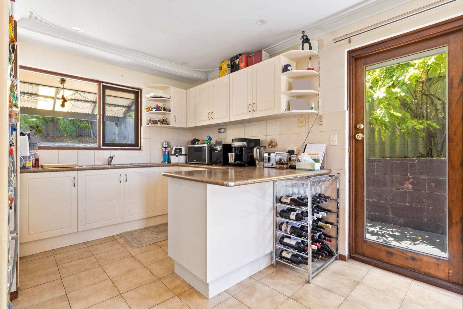 19 Carissa Street, Sinnamon Park QLD 4073, Sinnamon Park - Thumbnail 3