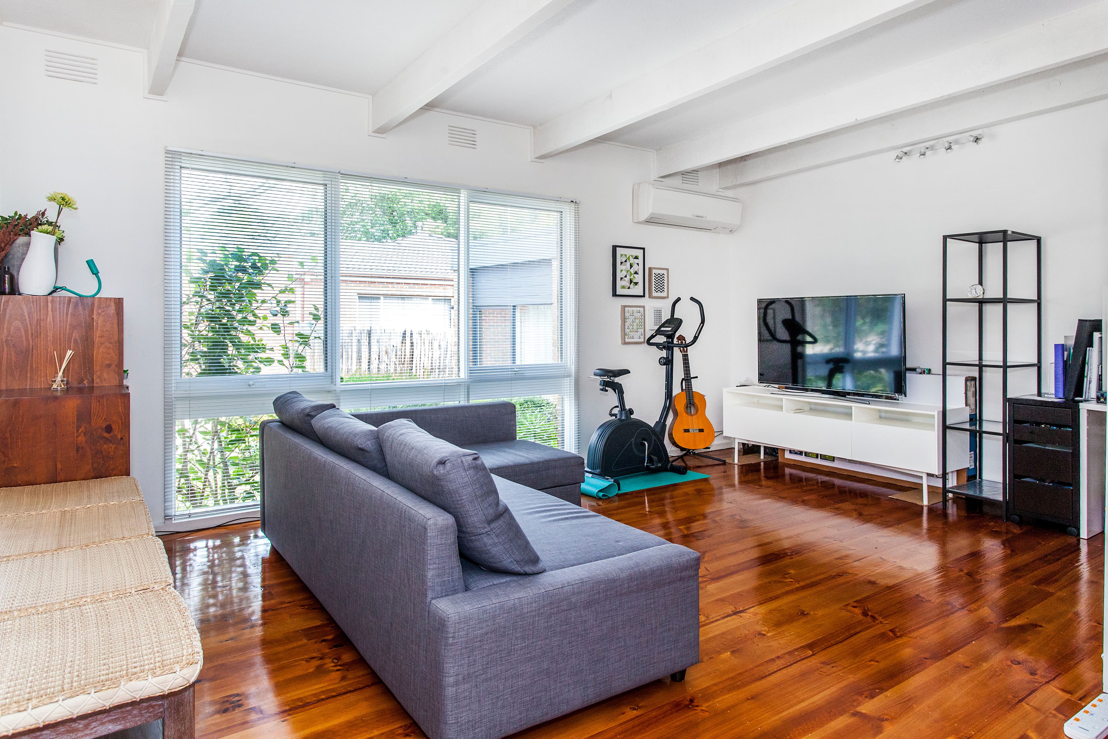 5 Rotherwood Avenue, Mitcham VIC 3132, Mitcham - Thumbnail 2