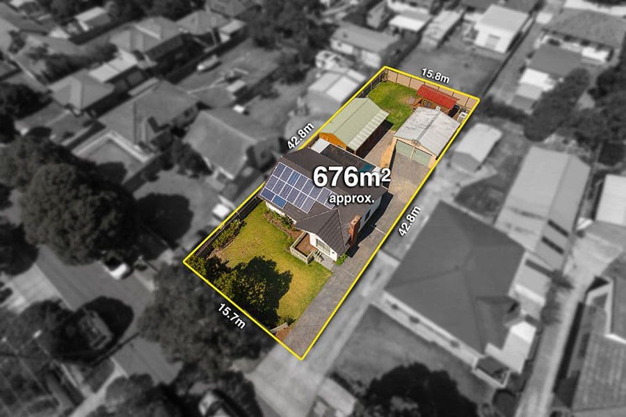 33 McMahon Road, Reservoir VIC 3073, Reservoir - Thumbnail 2