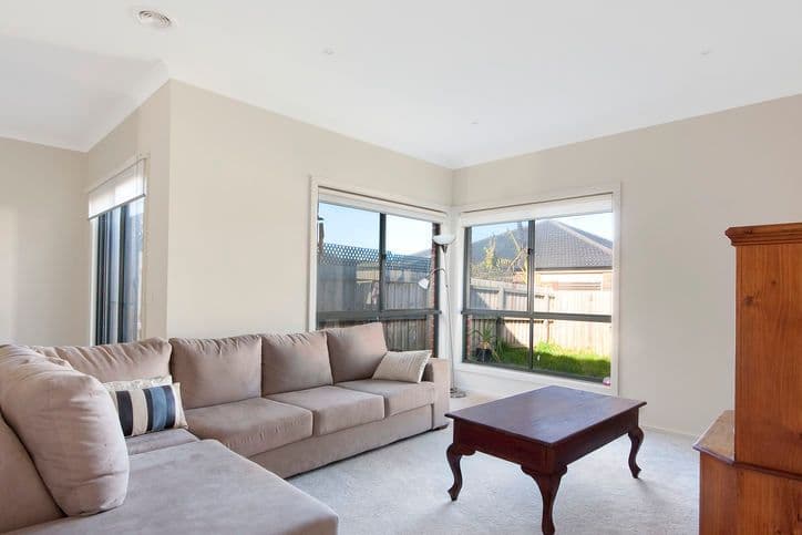 4 Bacchus Drive, EPPING VIC 3076, Epping - Thumbnail 2