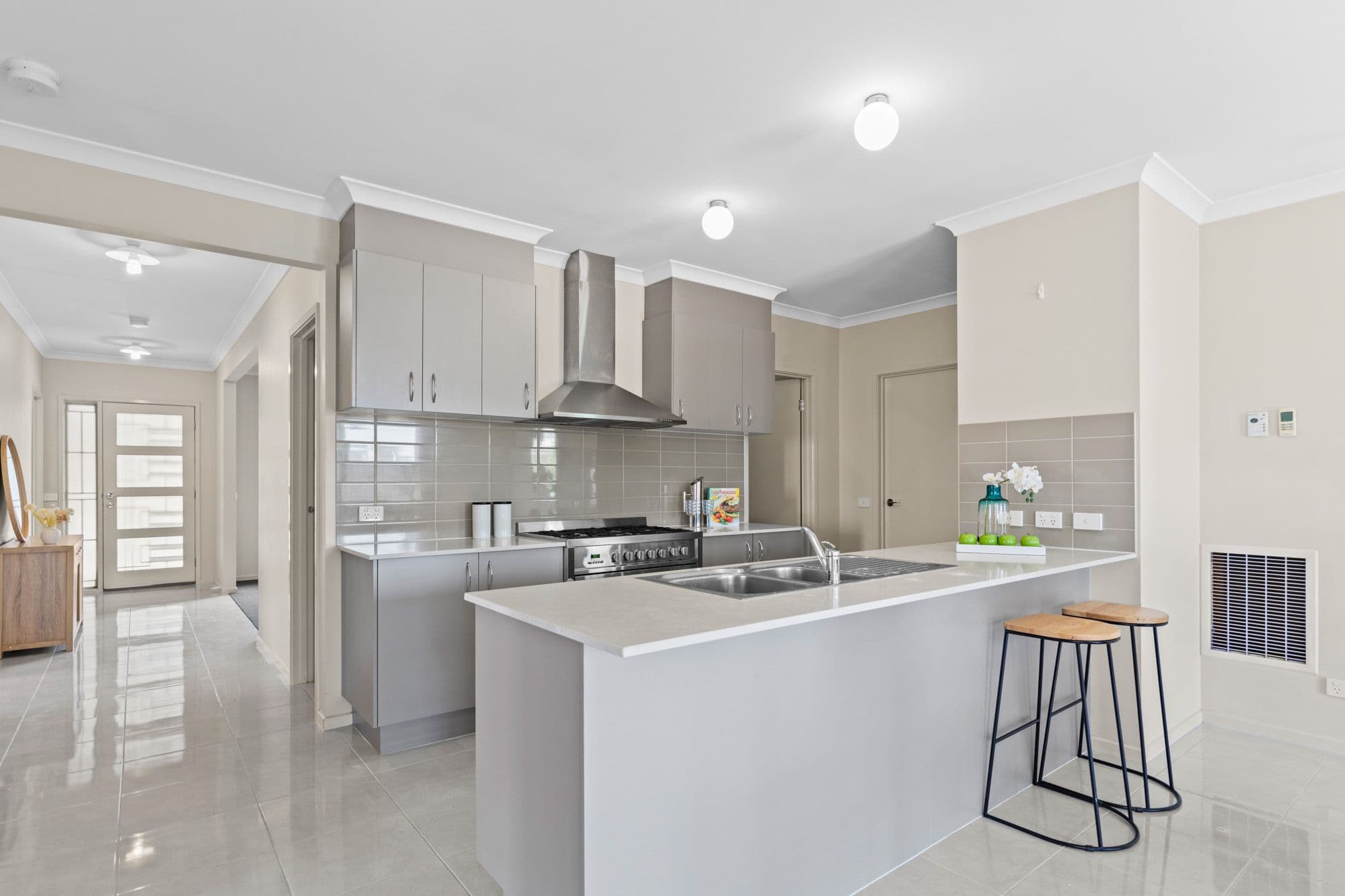 25 Hughes Street, Hoppers Crossing VIC 3029, Hoppers Crossing - Thumbnail 4