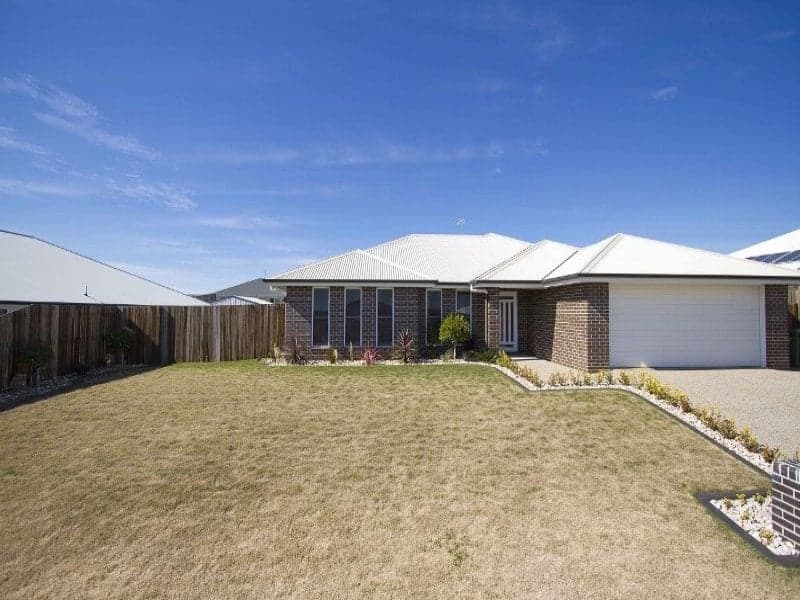 8 Plover Court, Highfields - Thumbnail 2