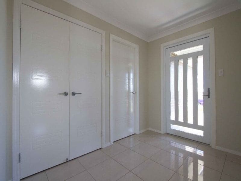 8 Plover Court, Highfields - Thumbnail 5