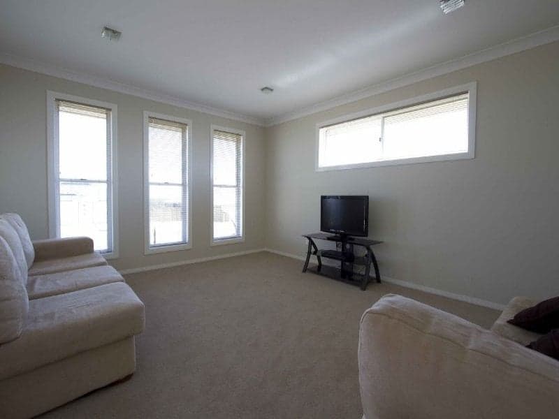 8 Plover Court, Highfields - Thumbnail 7