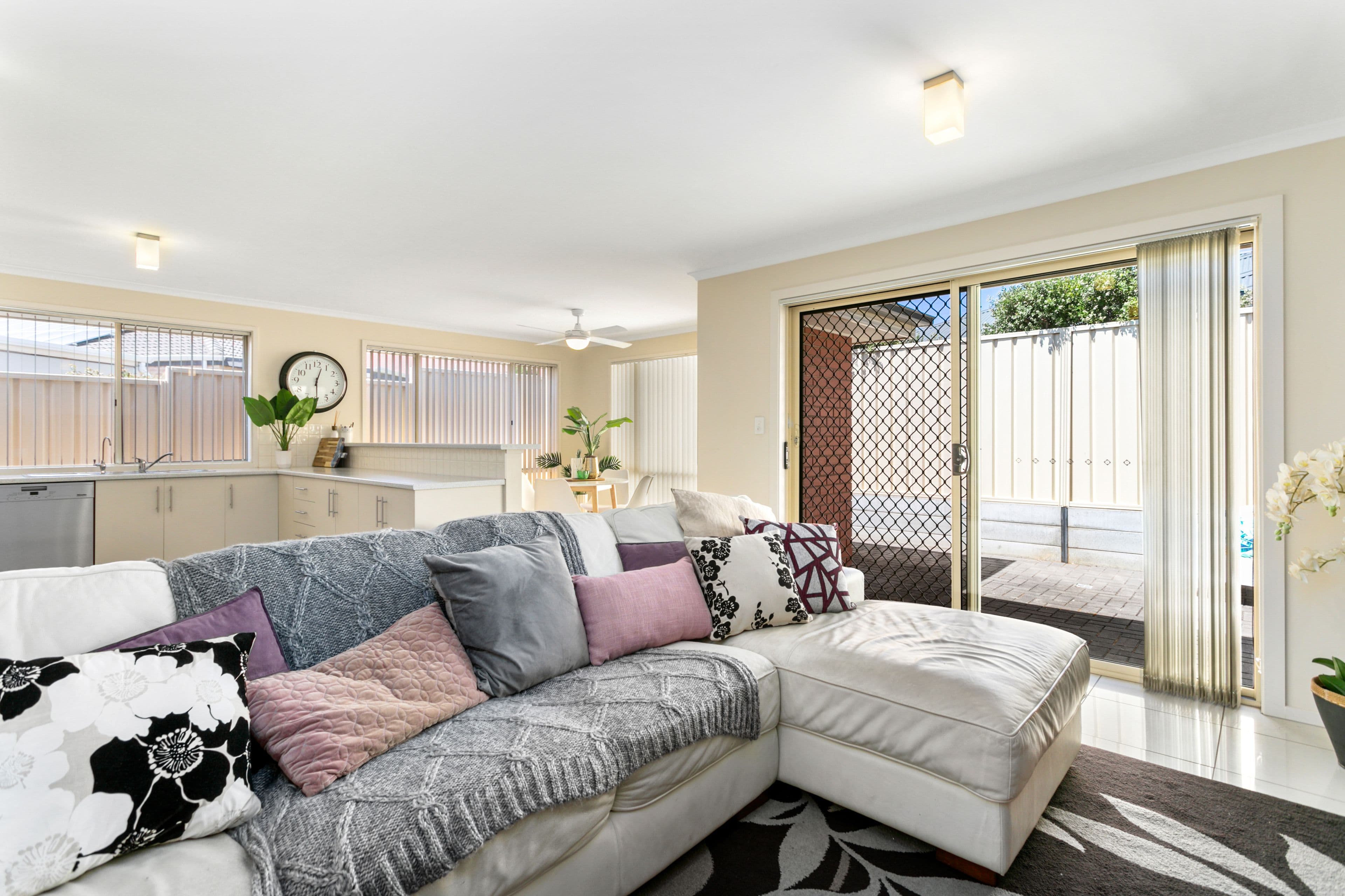 2 Sherwood Avenue, Sturt SA 5047, Sturt - Thumbnail 2