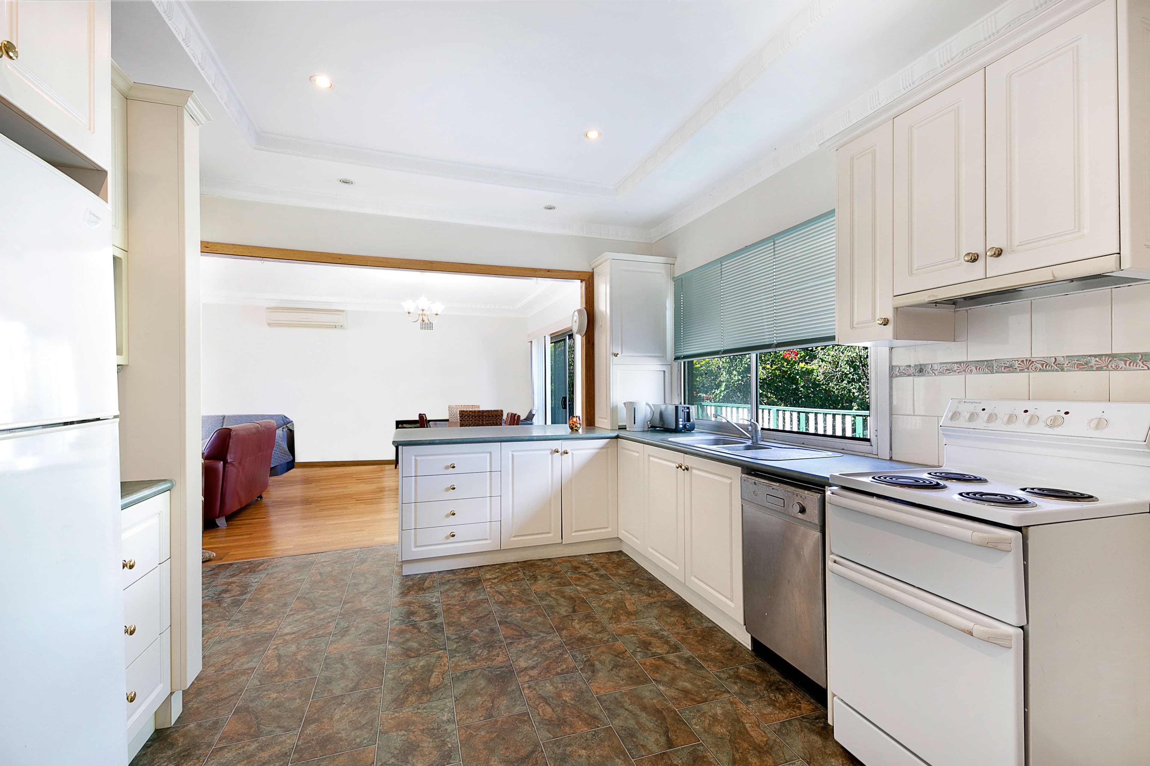 21 Yarran Road, Oatley NSW 2223, Oatley - Thumbnail 4