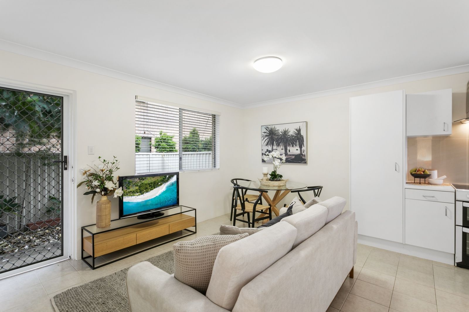 32 Georgina Street, Woody Point QLD 4019, Woody Point - Thumbnail 3