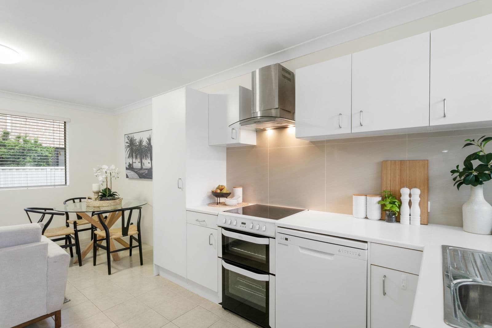 32 Georgina Street, Woody Point QLD 4019, Woody Point - Thumbnail 4