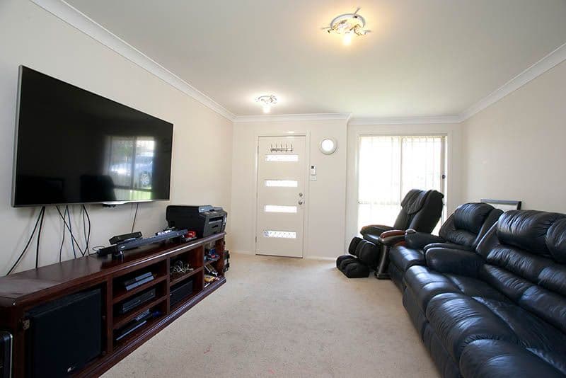 33 Huntingdale Close, Shell Cove - Thumbnail 2