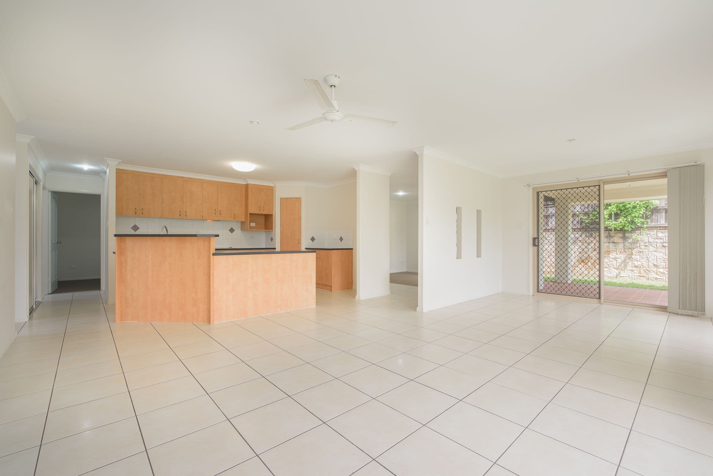 14 Dorinda Close, Clinton QLD 4680, Clinton - Thumbnail 2