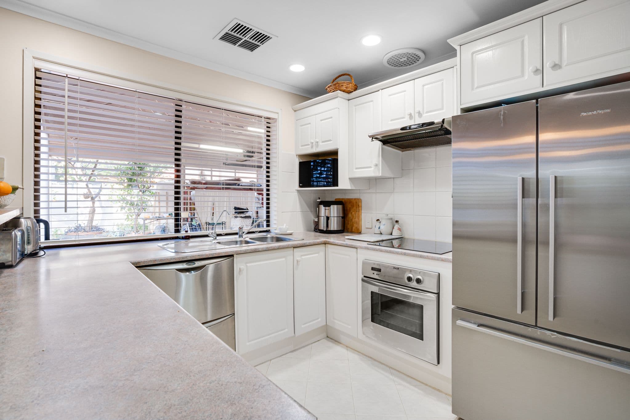 3 Azzurra Court, North Haven SA 5018, North Haven - Thumbnail 8