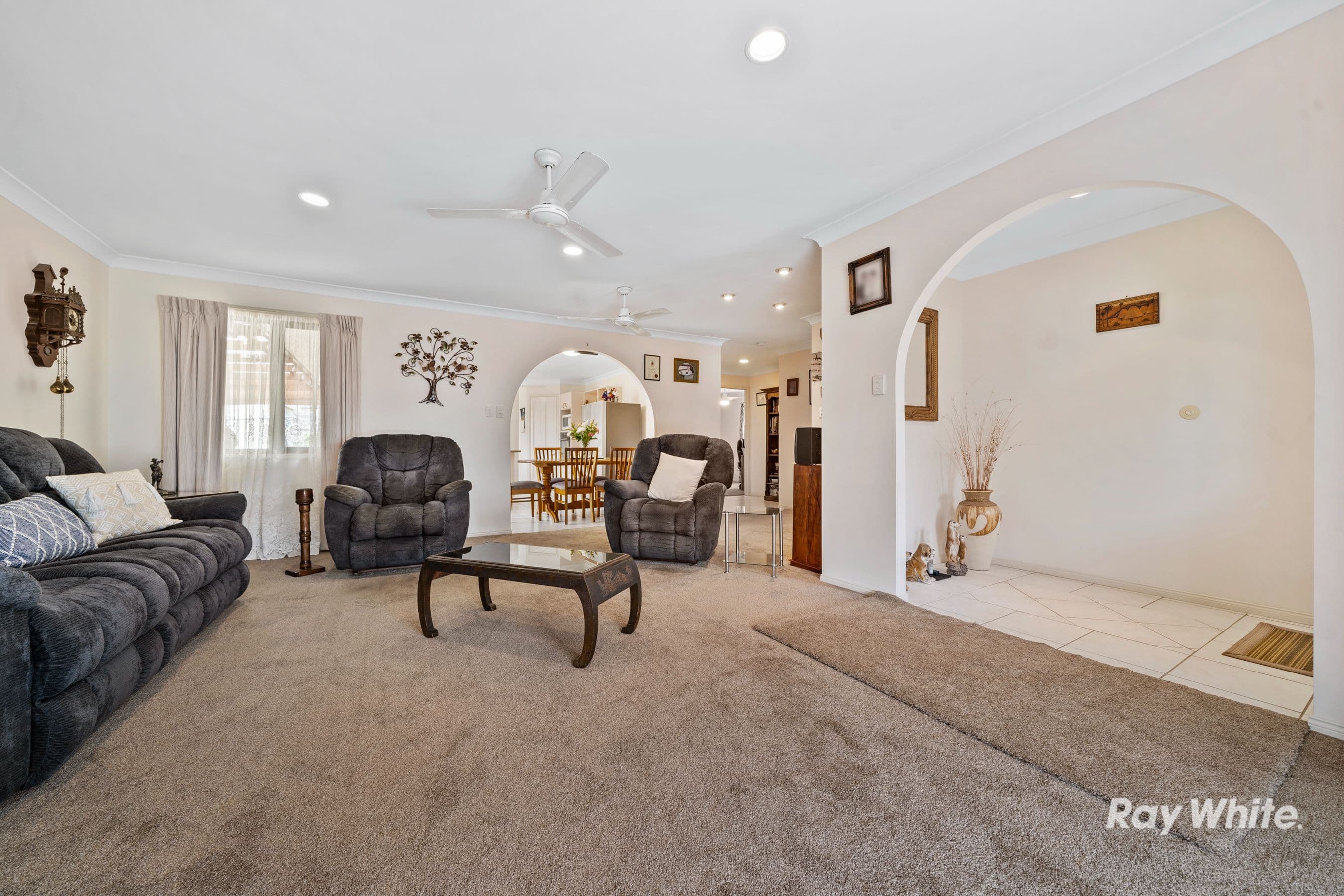 18 Sundowner Street, Regents Park QLD 4118, Regents Park - Thumbnail 3