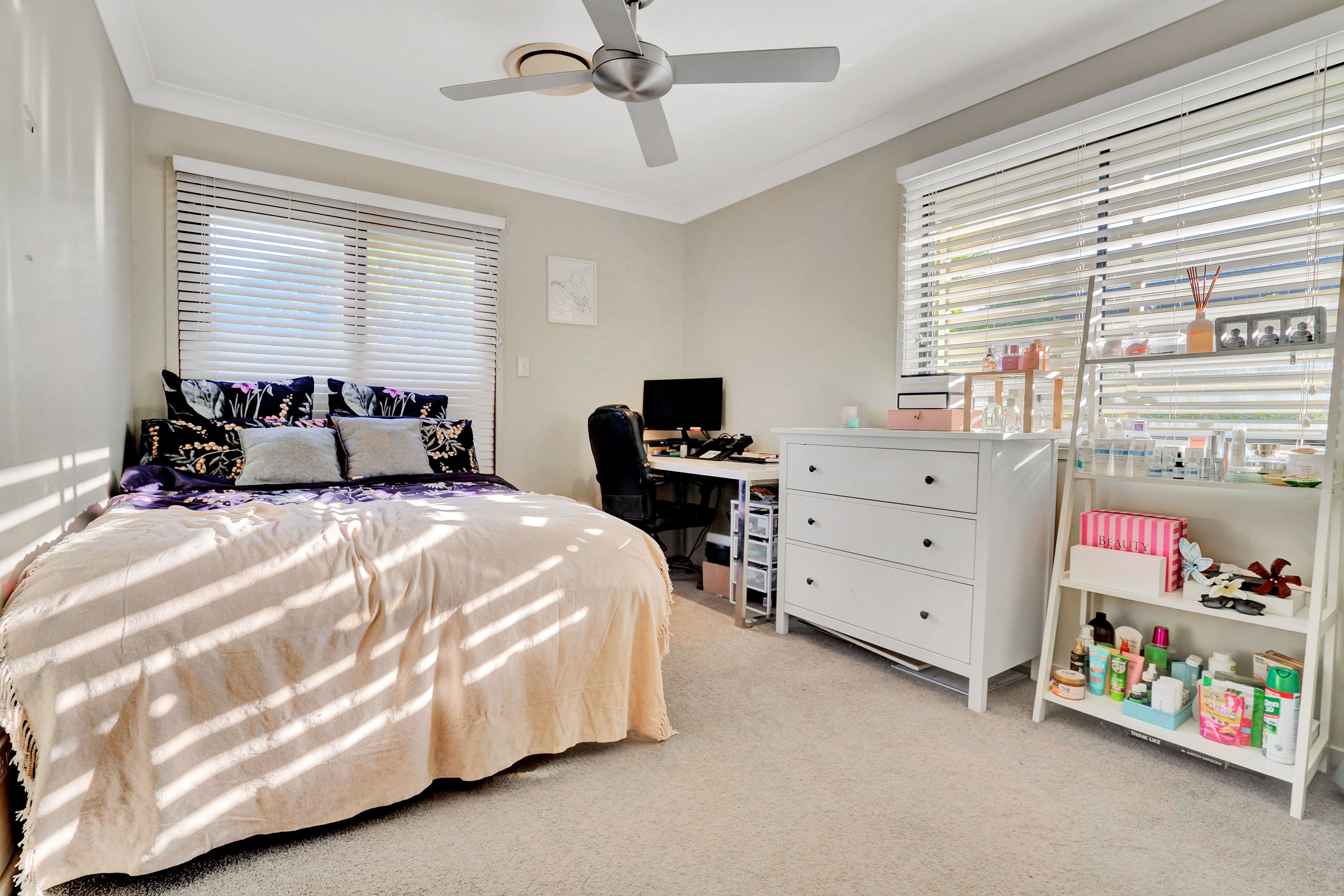 22 Hamilton Avenue, Hendra QLD 4011, Hendra - Thumbnail 4
