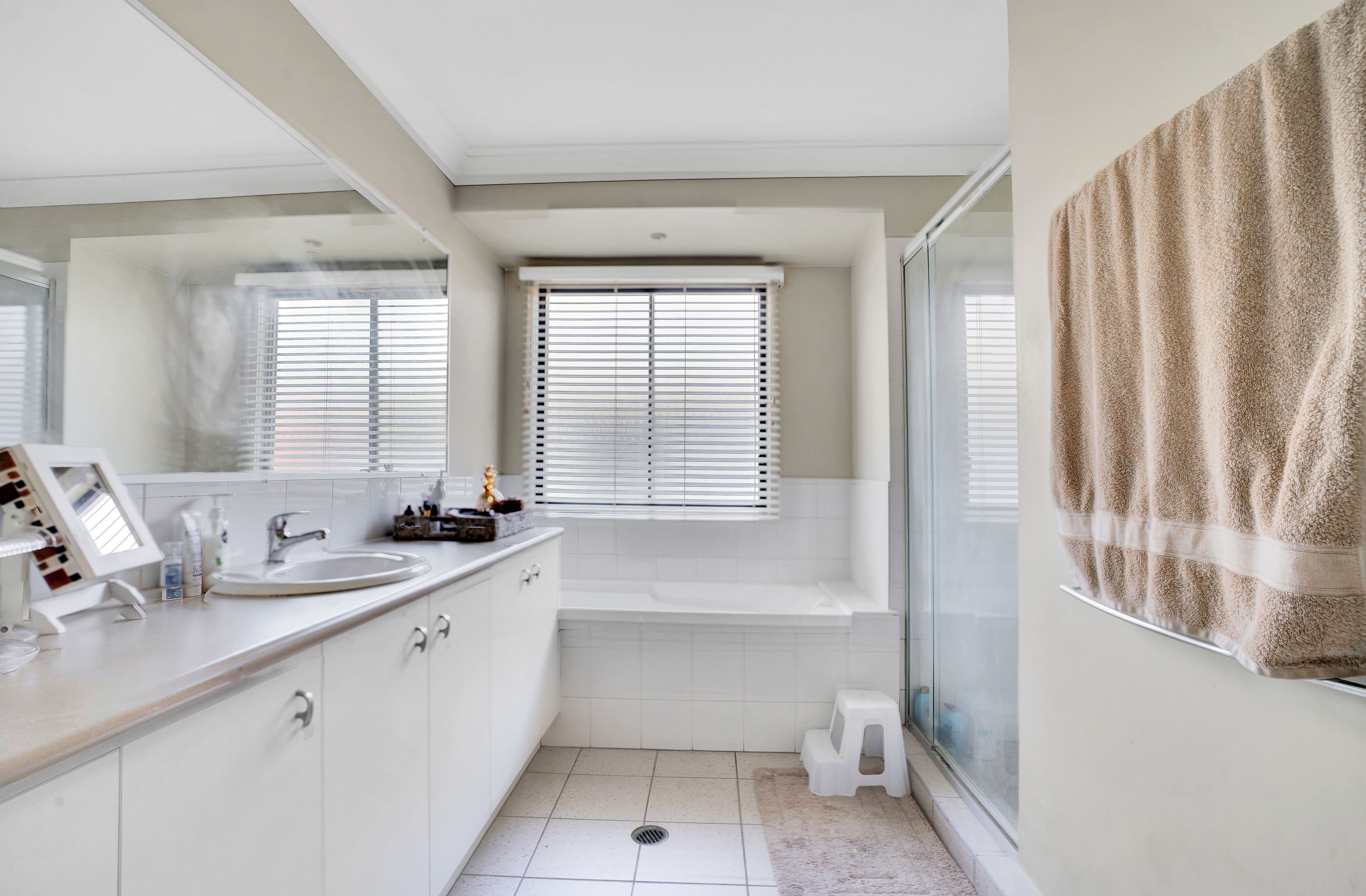 22 Hamilton Avenue, Hendra QLD 4011, Hendra - Thumbnail 7