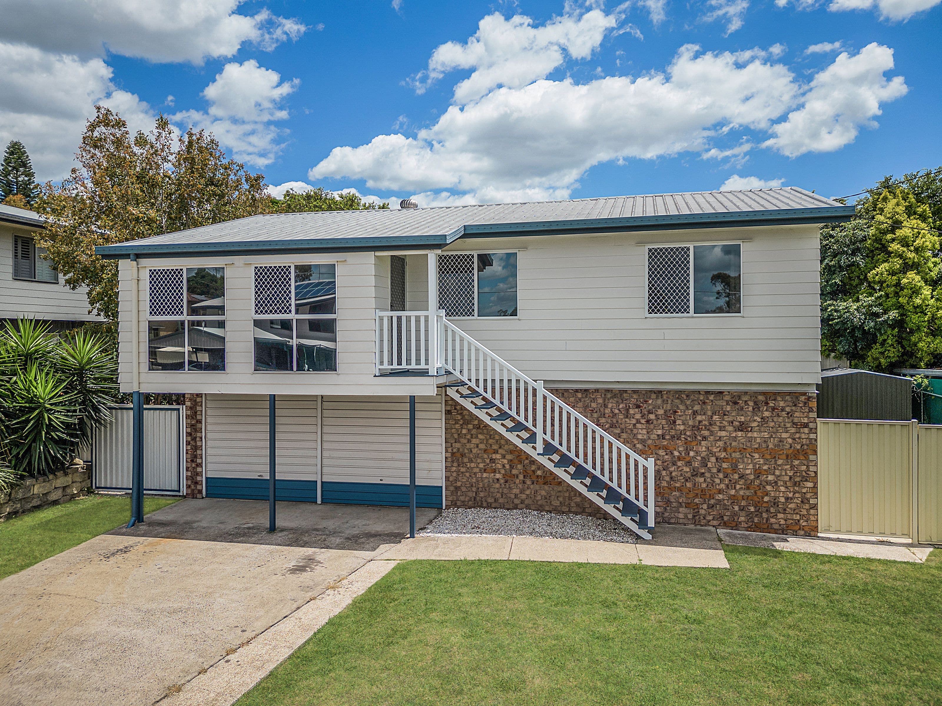 5 Skinner Crescent, Silkstone QLD 4304, Silkstone - Thumbnail 2