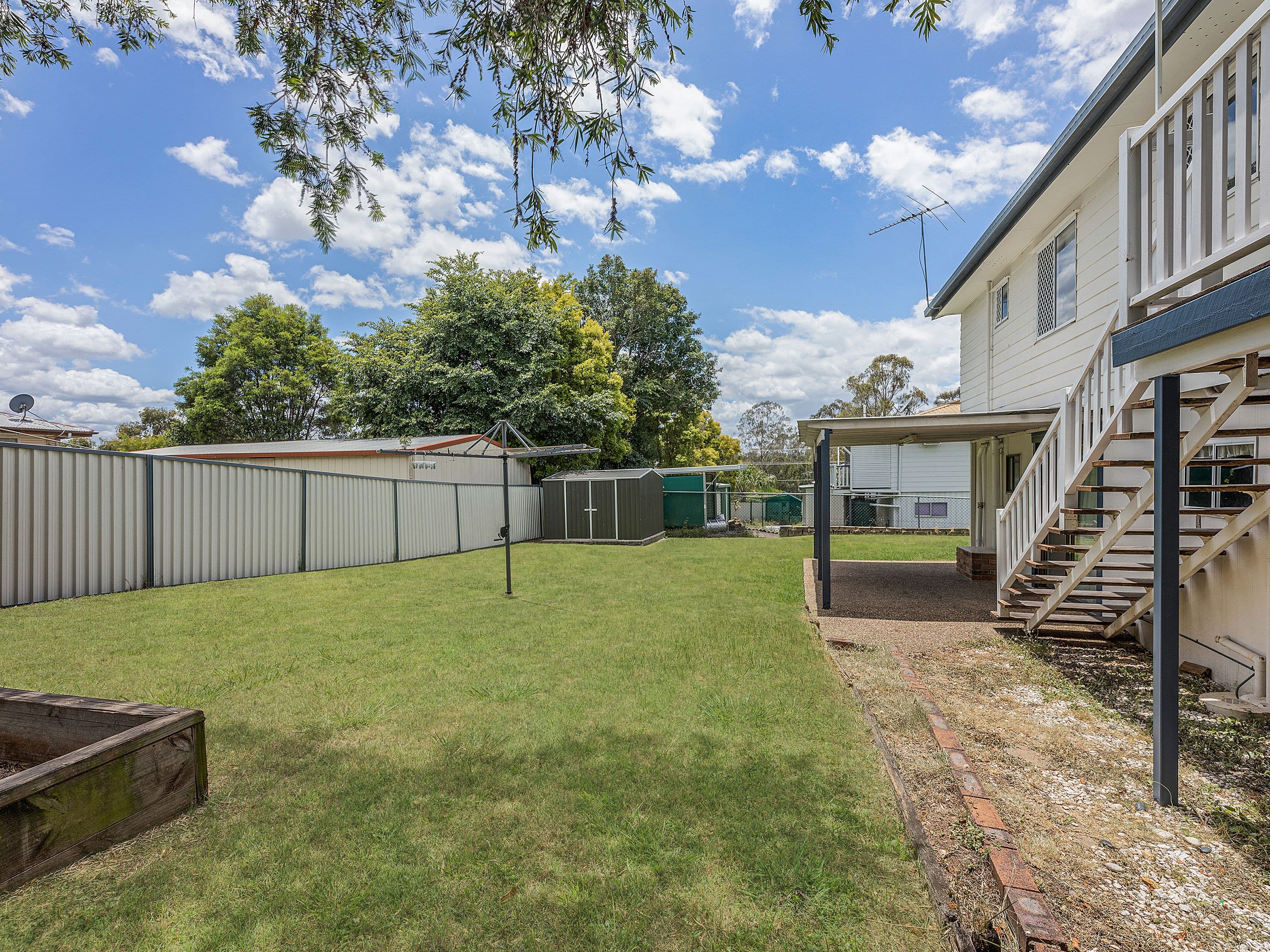 5 Skinner Crescent, Silkstone QLD 4304, Silkstone - Thumbnail 5