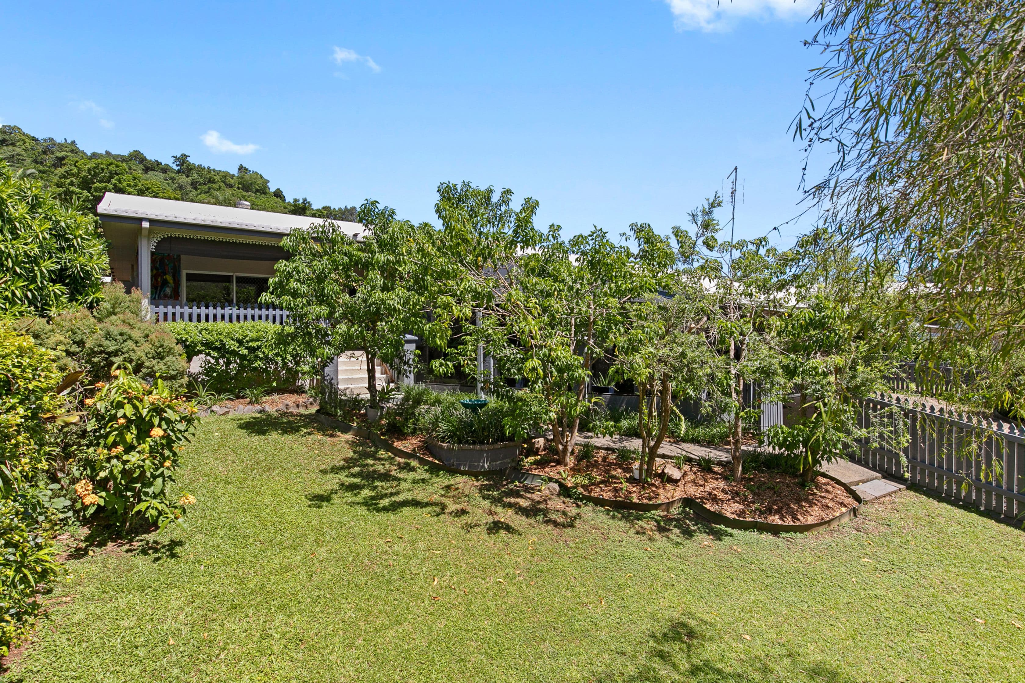 17 Currawong Street, Bayview Heights QLD 4868, Bayview Heights - Thumbnail 4
