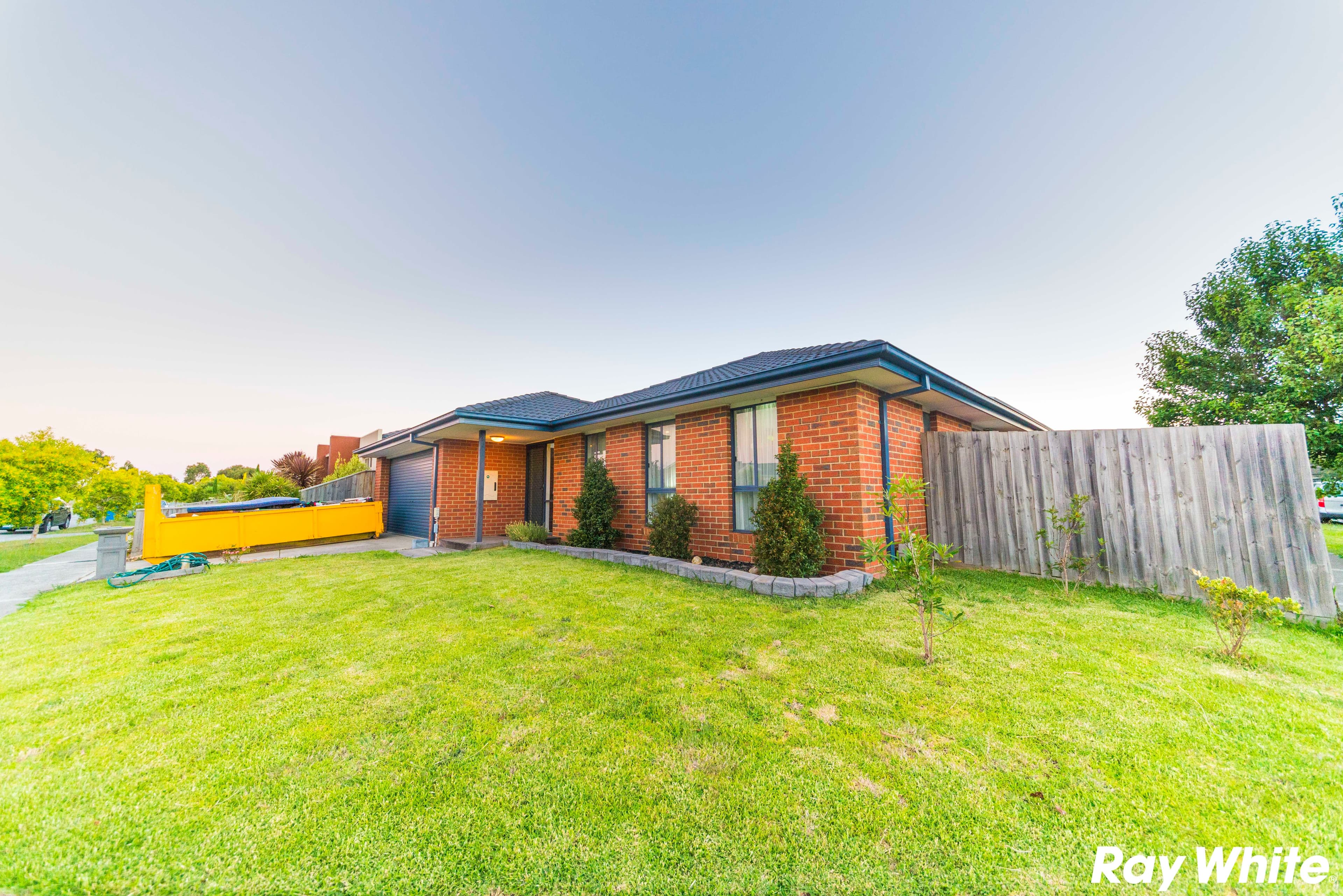 19 Ebony Street, Cranbourne VIC 3977, Cranbourne - Thumbnail 2